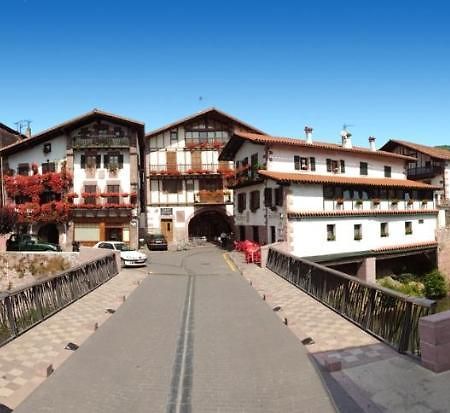 Hostal Antxitonea Elizondo Exterior photo