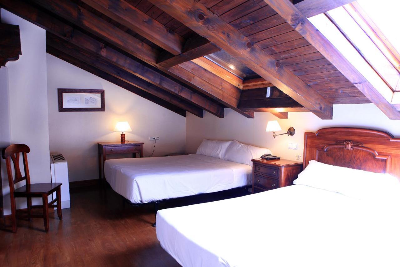 Hostal Antxitonea Elizondo Exterior photo