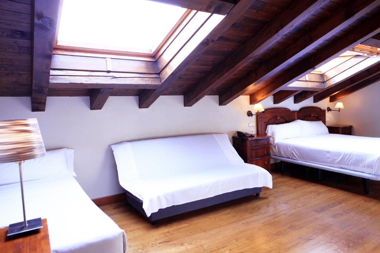 Hostal Antxitonea Elizondo Exterior photo