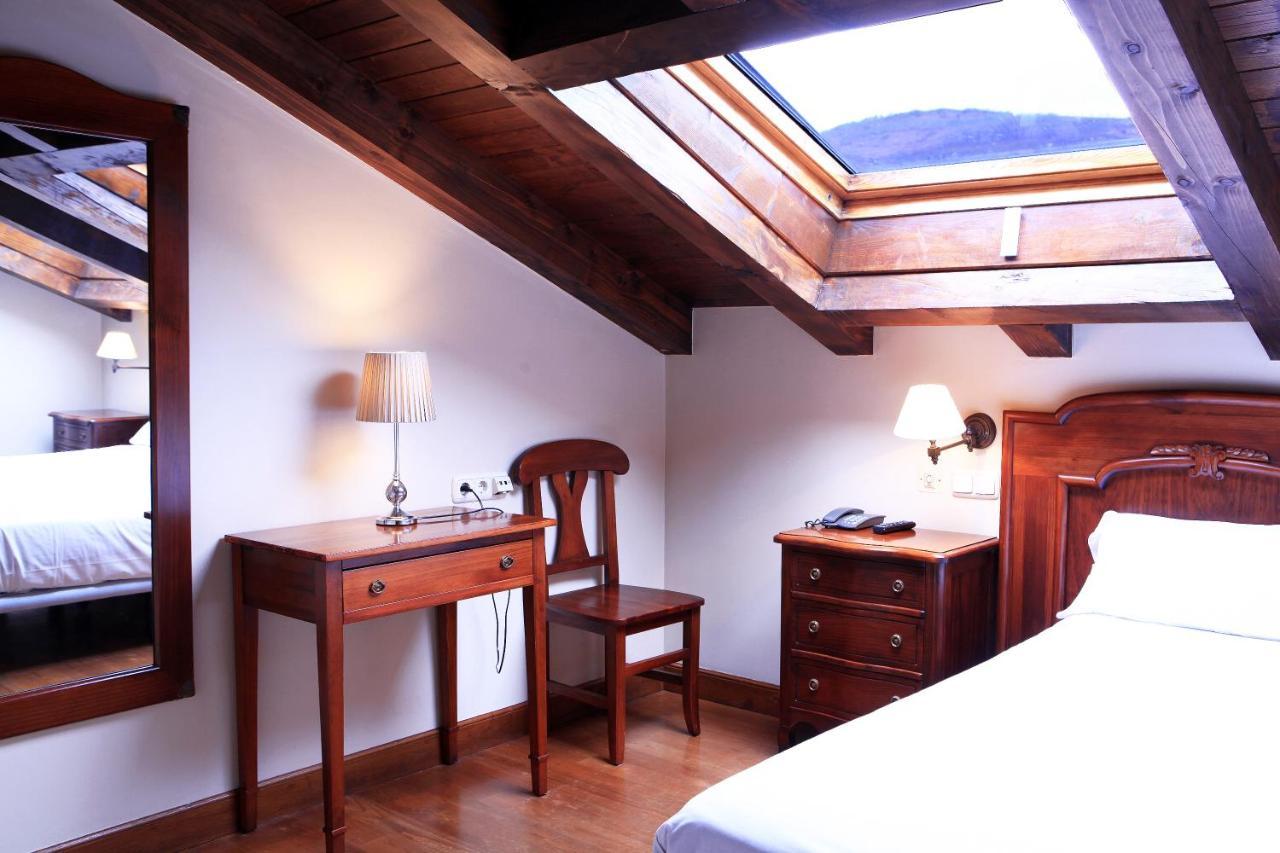 Hostal Antxitonea Elizondo Exterior photo