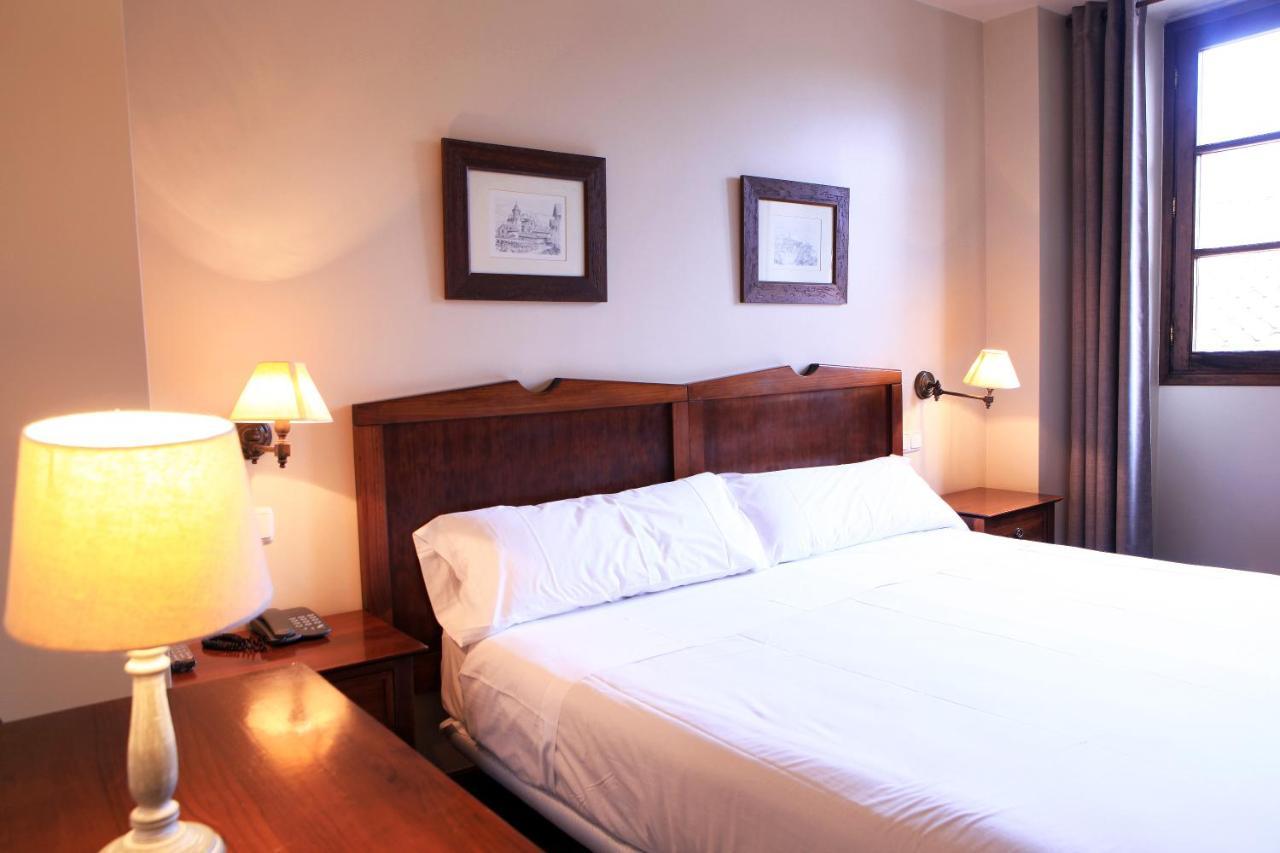 Hostal Antxitonea Elizondo Exterior photo