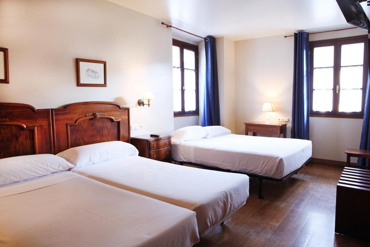 Hostal Antxitonea Elizondo Exterior photo