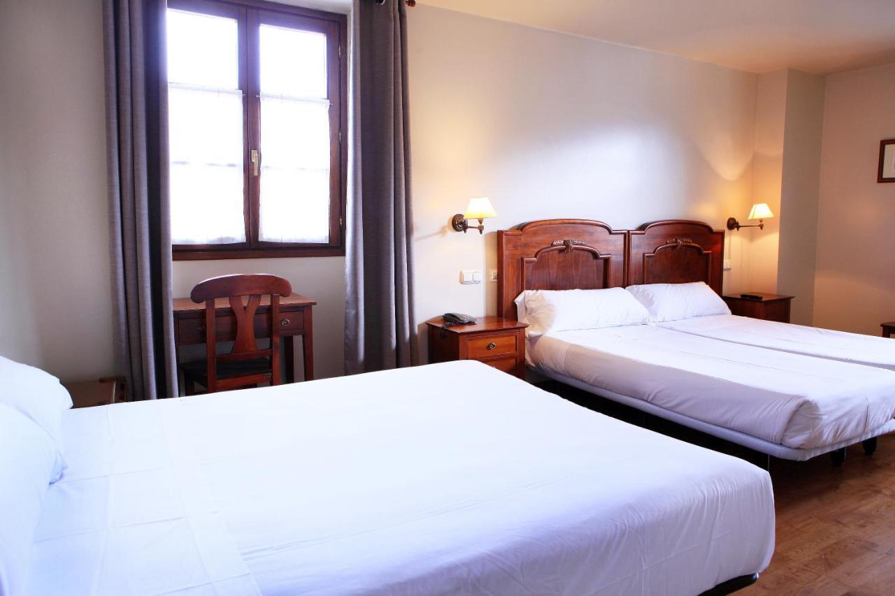 Hostal Antxitonea Elizondo Exterior photo