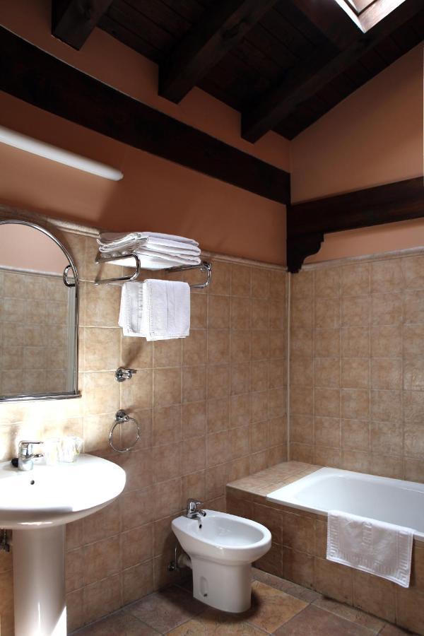 Hostal Antxitonea Elizondo Exterior photo