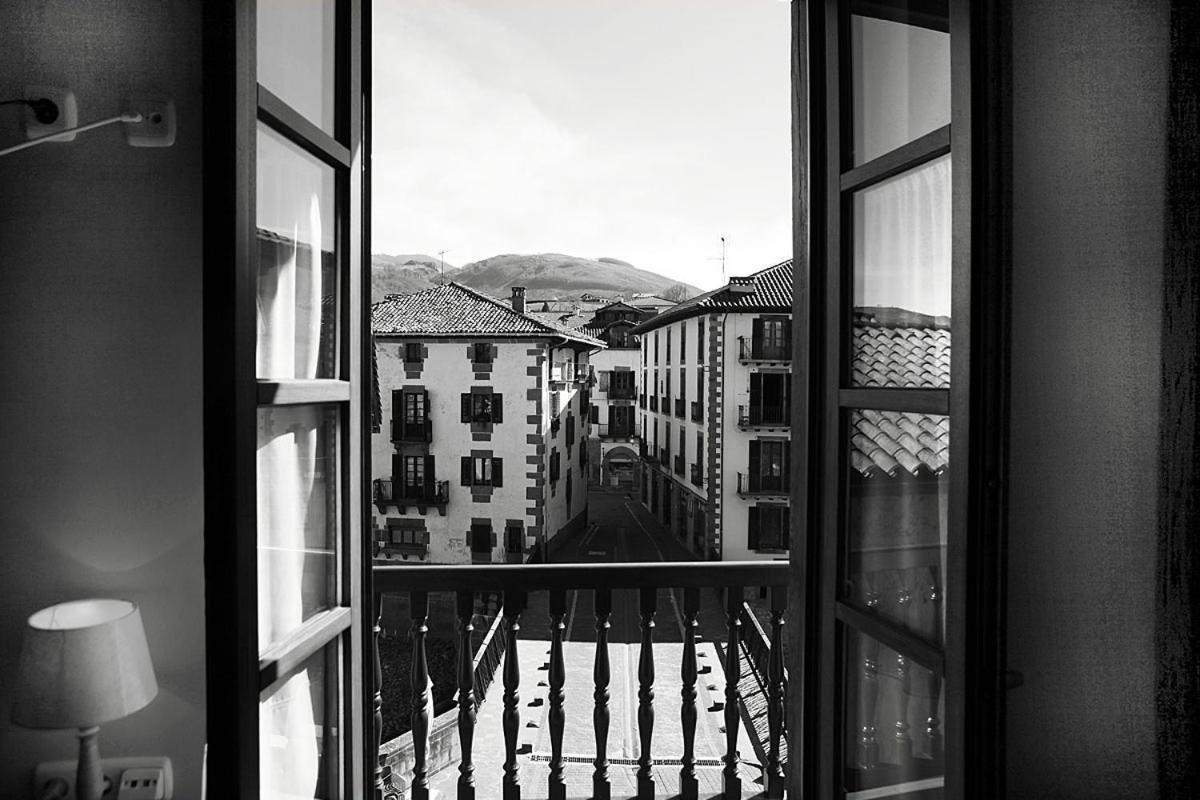 Hostal Antxitonea Elizondo Exterior photo